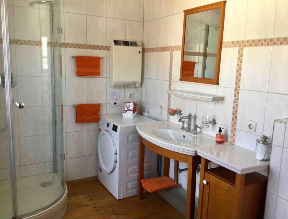 Cosy Apartment Bad Ischl In Quiet Residential Area - Newly Renovated Buitenkant foto