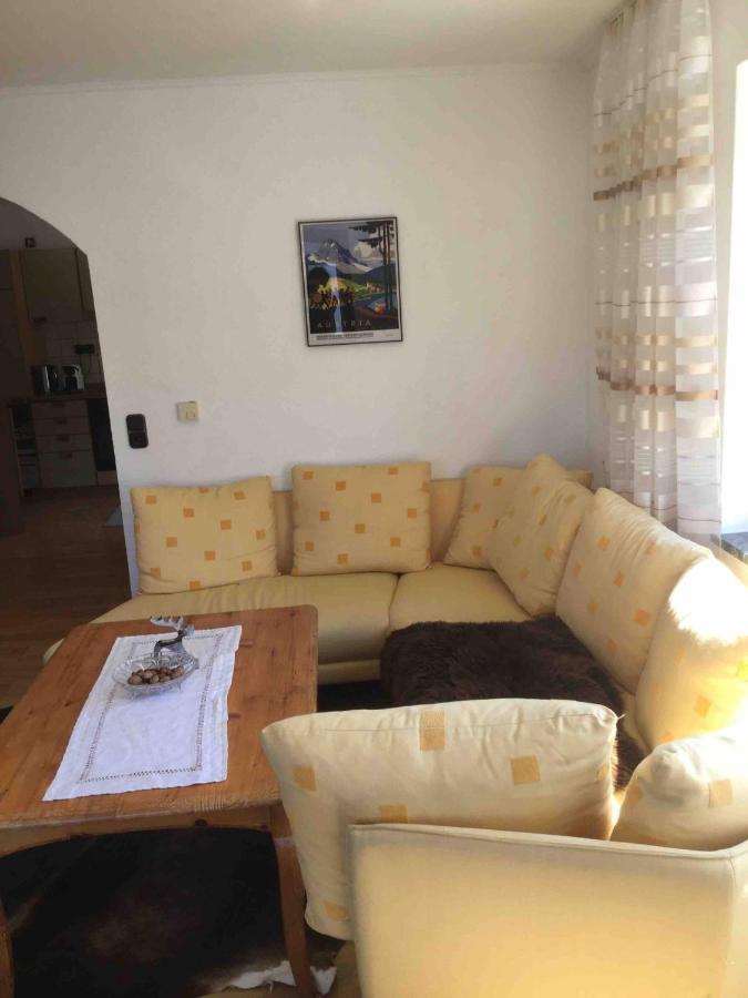 Cosy Apartment Bad Ischl In Quiet Residential Area - Newly Renovated Buitenkant foto